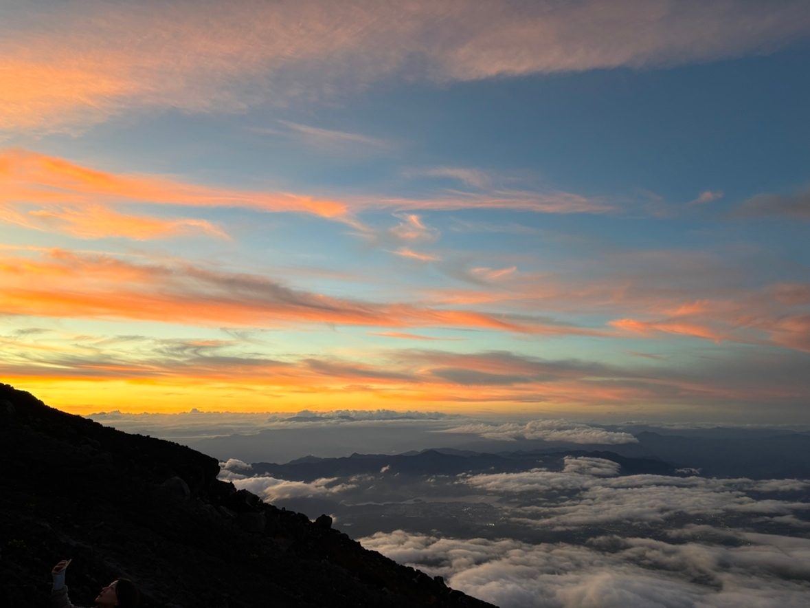 真っ赤に染まった夕焼け　