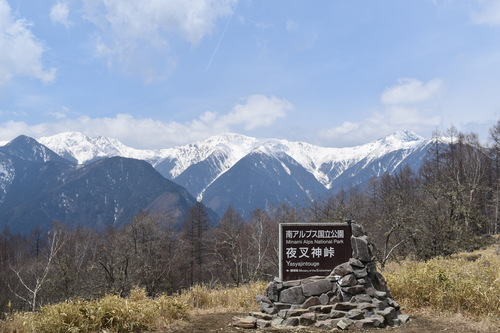 白さを増した白峰三山