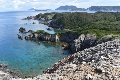 式根島カンビキ展望台からの景色