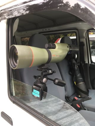 車に装着したスコープ
